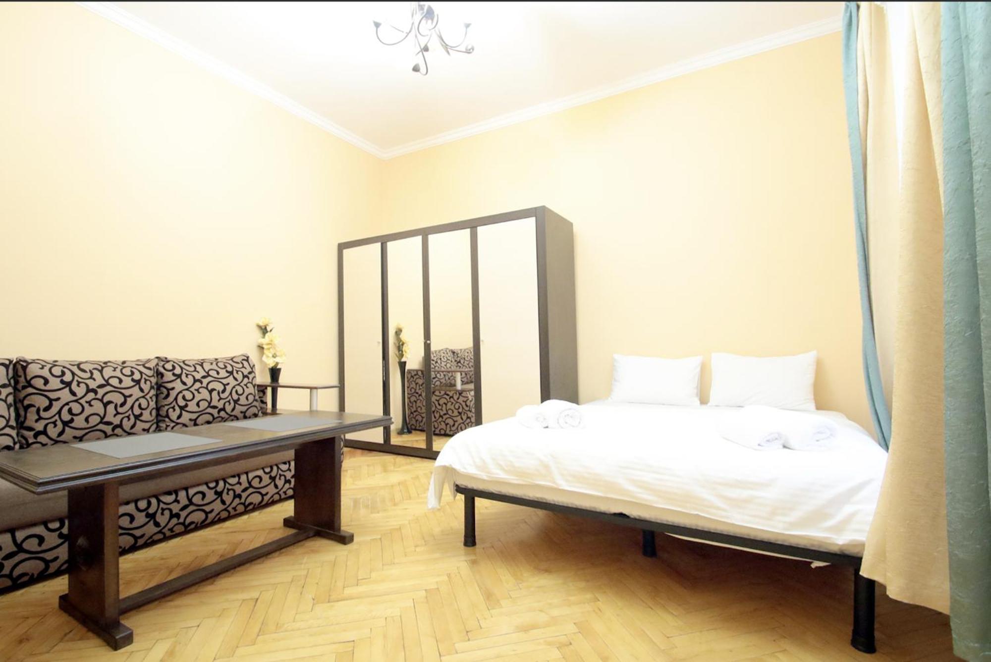 "Deluxe Apartments" K 45 - 1128 Лвив Екстериор снимка