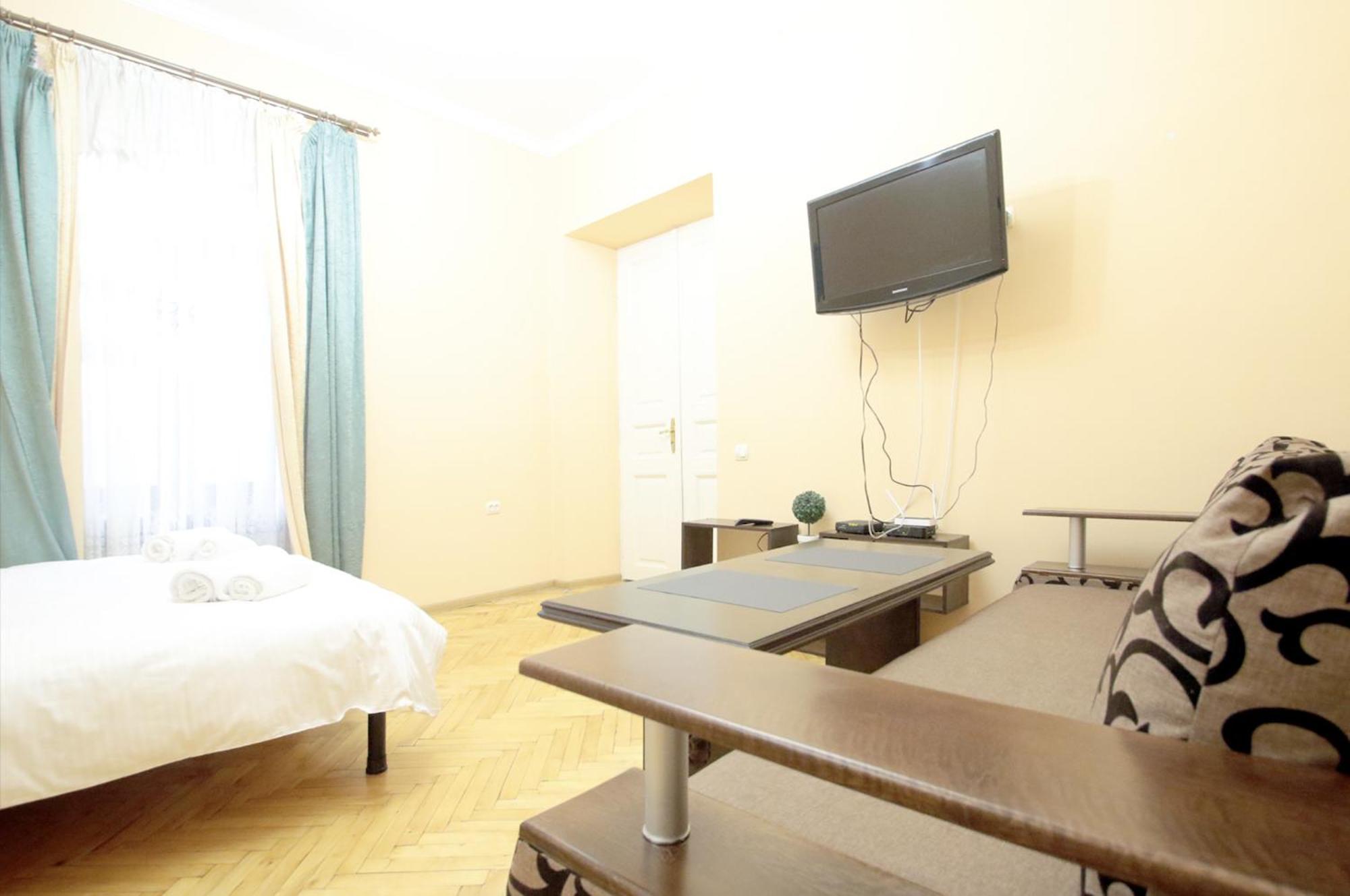 "Deluxe Apartments" K 45 - 1128 Лвив Екстериор снимка